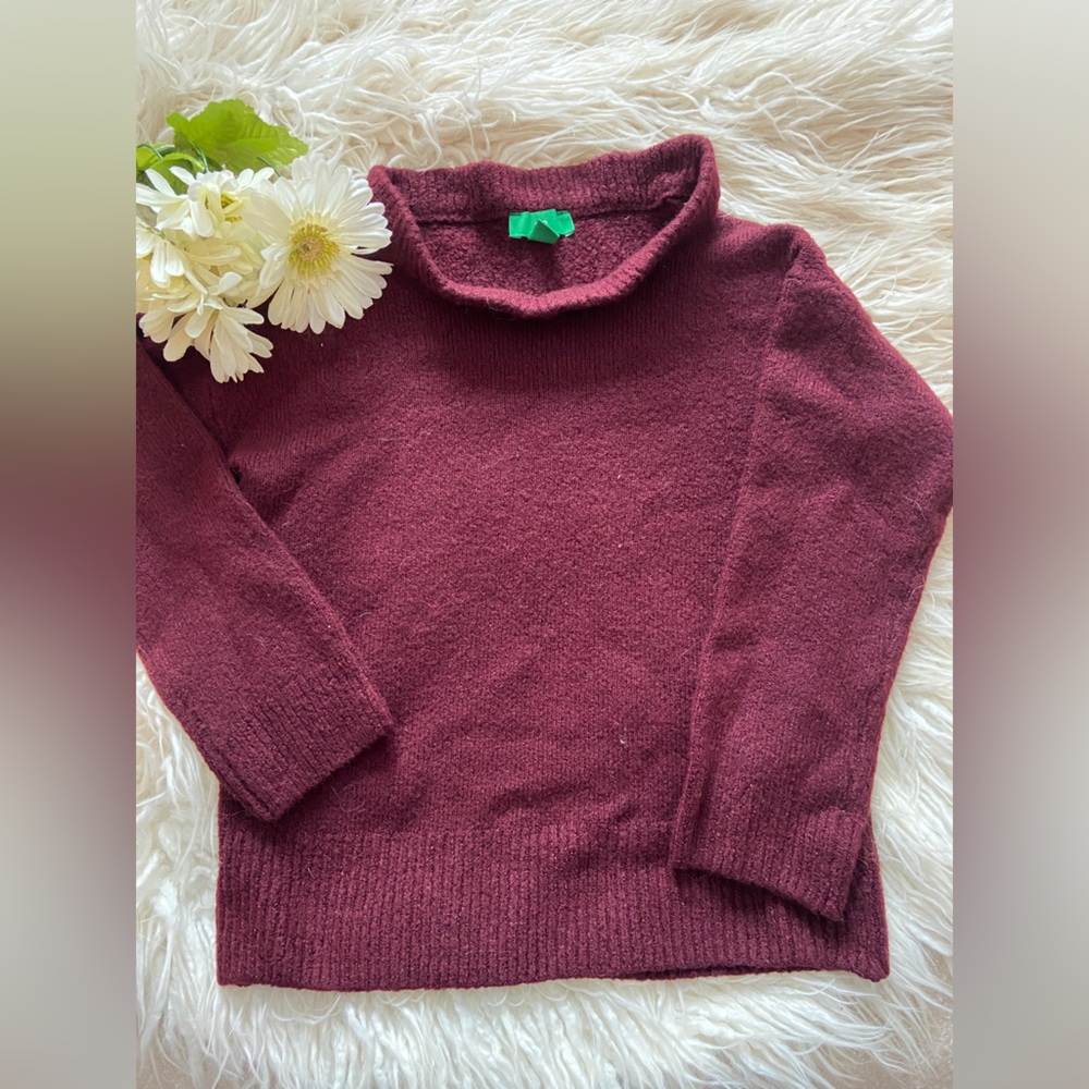 Dip Crew Neck Sweater